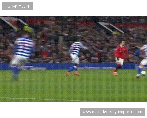 曼联边锋无球跑位训练：制造传球线路的转移与假动作